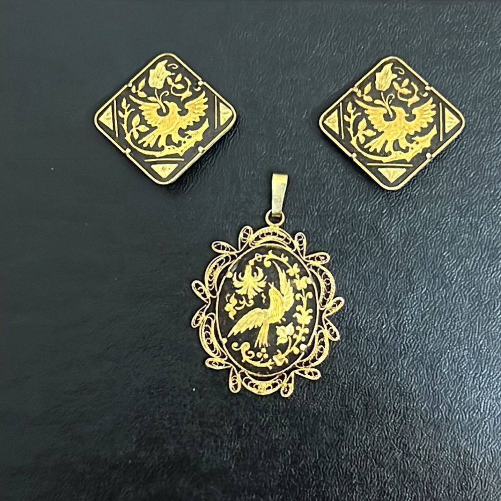 Spanish Damascene Clip On Earrings & Matching Bird Pendent Jewelry Set